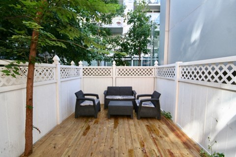 422 East 14th Street Studio-2 Beds Apartment for Rent - Photo Gallery 6